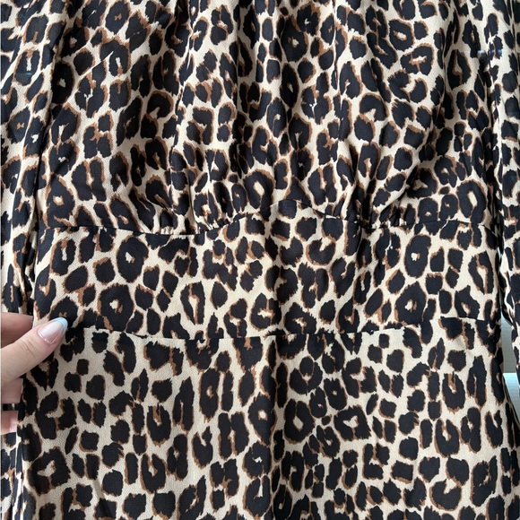 Reformation Leopard Print Mini Dress Size 4 Long Sleeve - Picture 2 of 4